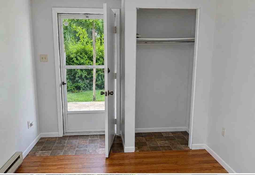 231 Alexander St #231-1F - Photo 4 of 7