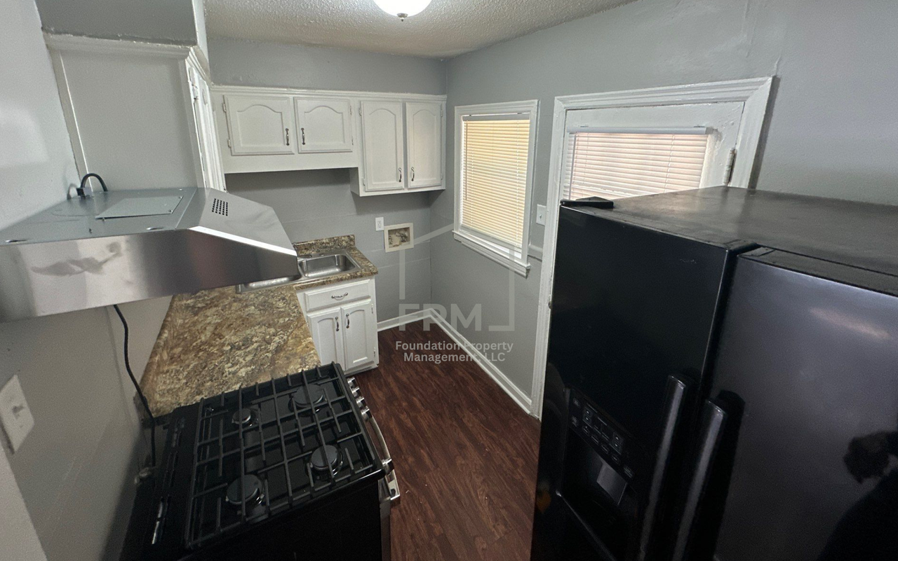 3030 Gulf Ave #1 - Photo 3 of 14