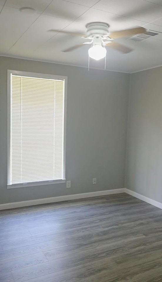 407 E Homan St #1 - Photo 5 of 36