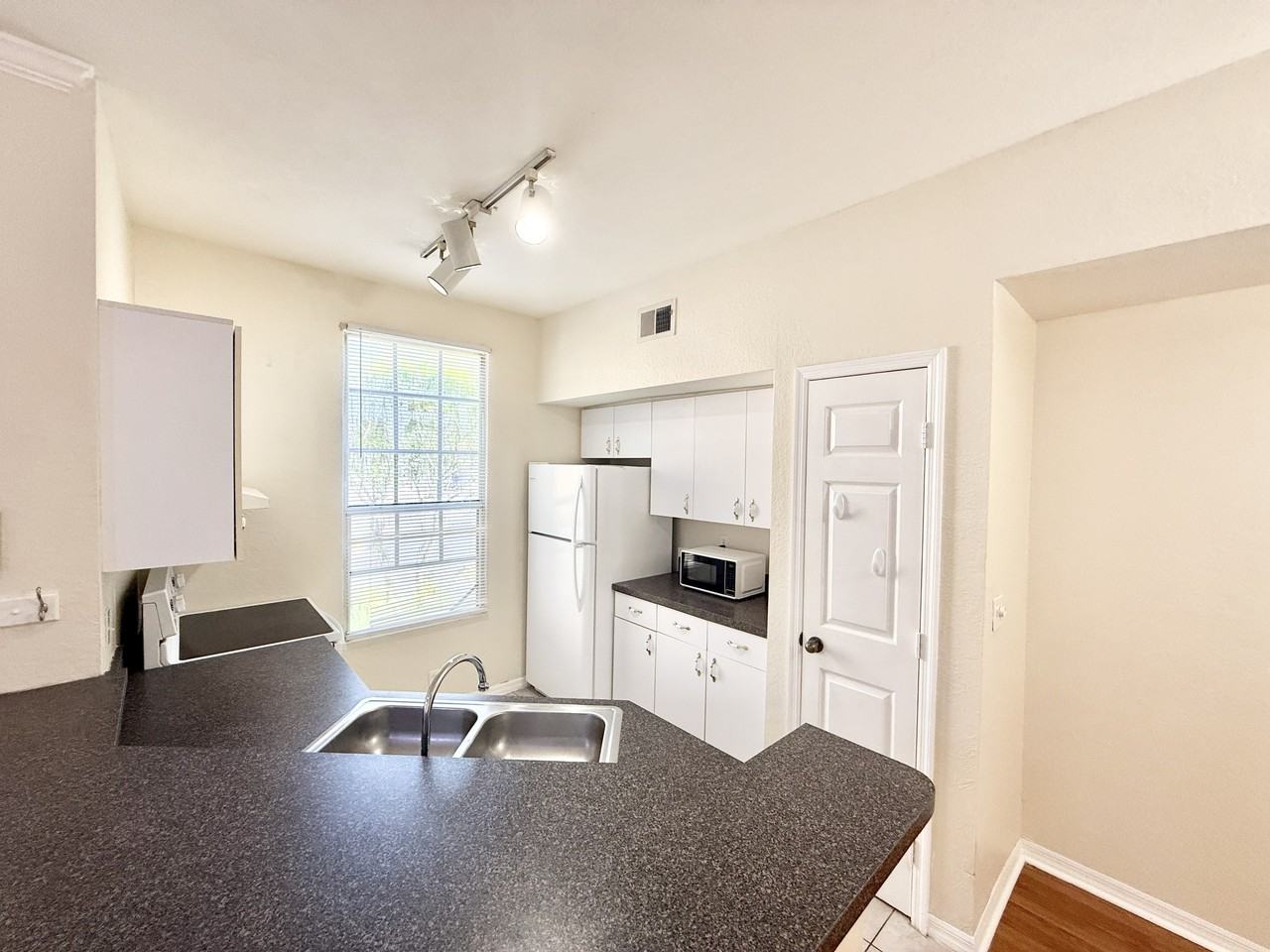 6320 Raleigh St #1 - Photo 4 of 8
