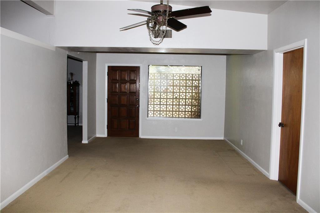 740 Santa Clara Dr #1 - Photo 5 of 25