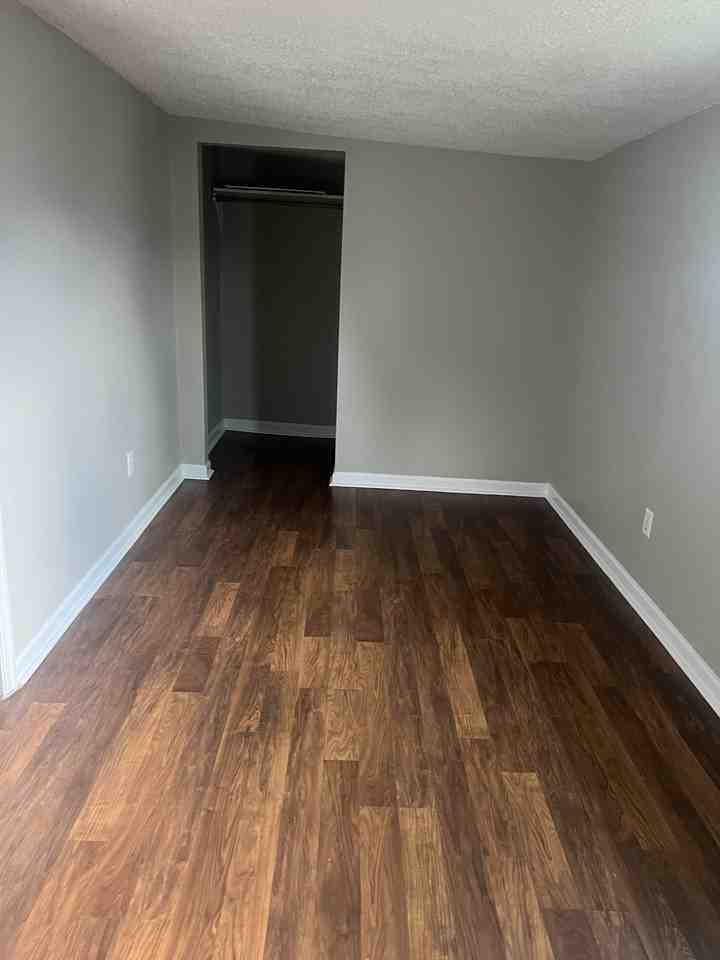 1815 S Ocoee St #4 - Photo 2 of 10