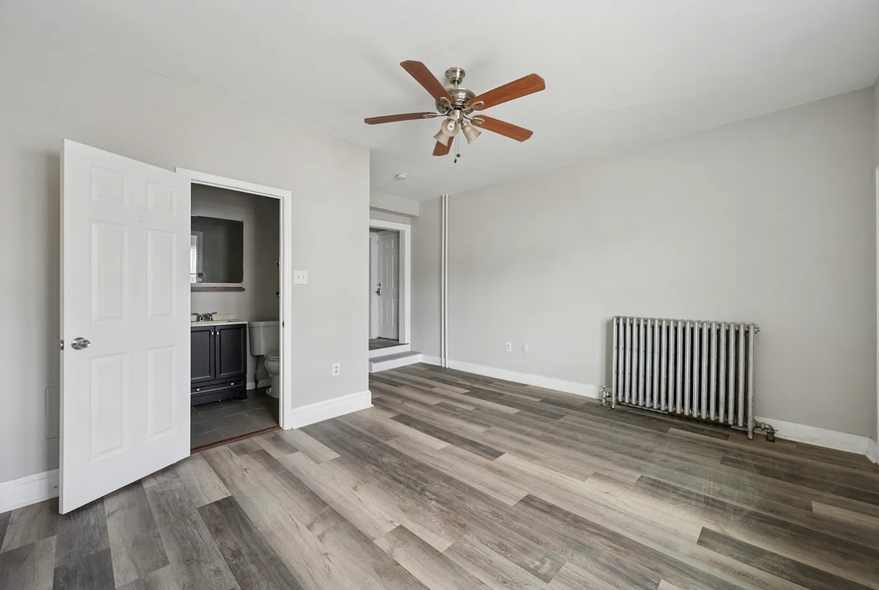 424 N 64th St #1 - Photo 4 of 14