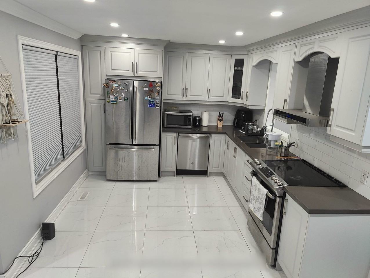 73 Greene Dr #FH - Photo 3 of 24