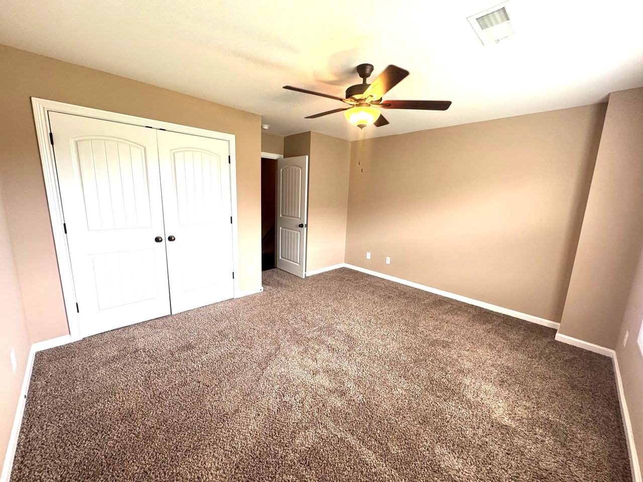 Rollow Ln #2503A - Photo 2 of 11