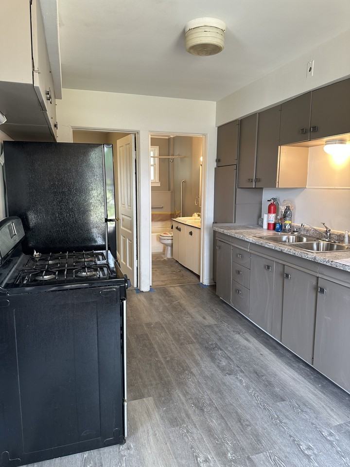 1544 Jiroch St #2 - Photo 2 of 7