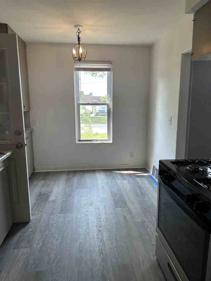 1544 Jiroch St #2 - Photo 3 of 7