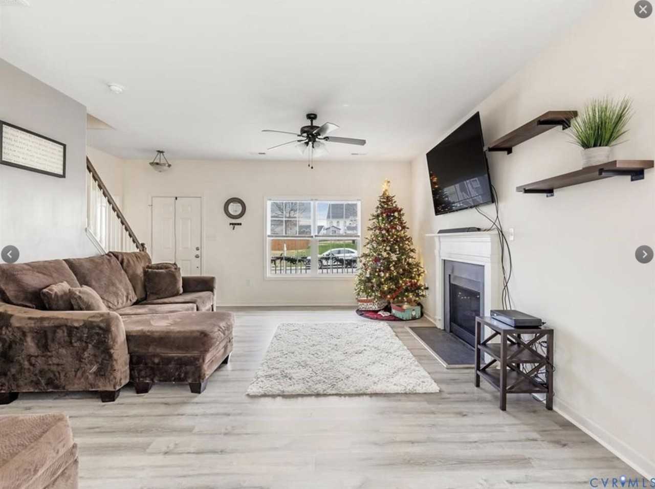 13542 Green Spire Ct #1 - Photo 5 of 27