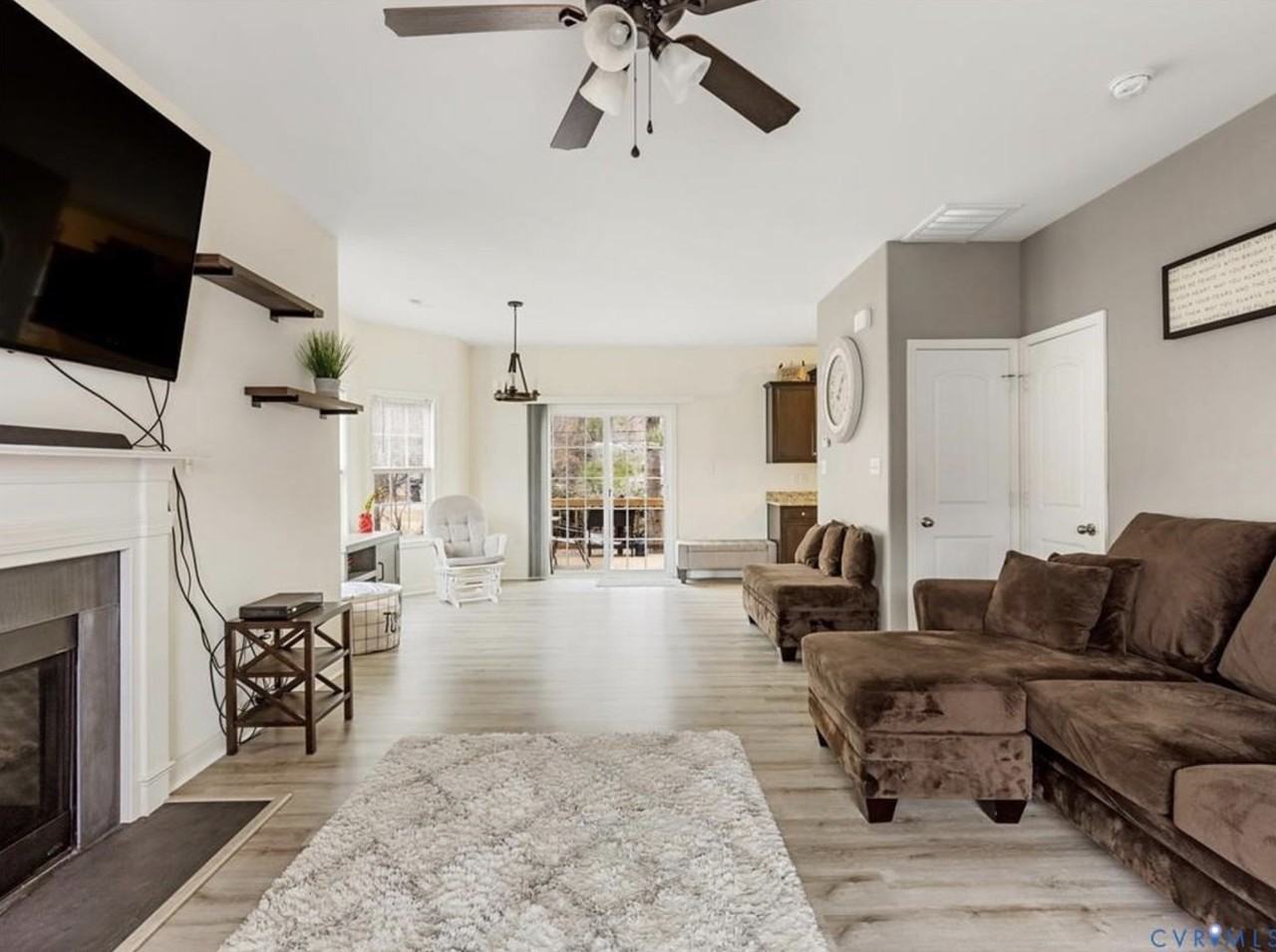 13542 Green Spire Ct #1 - Photo 7 of 27