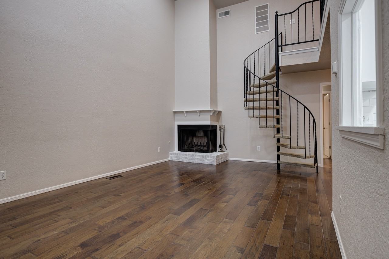 405 Sundance Ln #1 - Photo 7 of 39