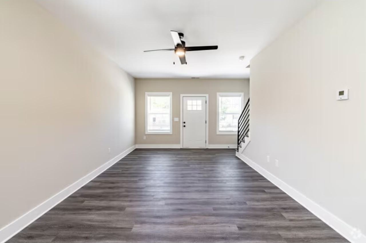 449 Glenda Ct #449 - Photo 3 of 8