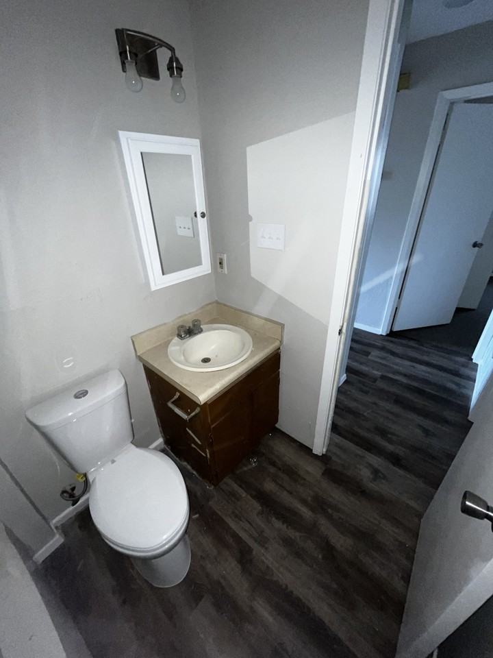821 Bracewood Cir #C - Photo 6 of 21