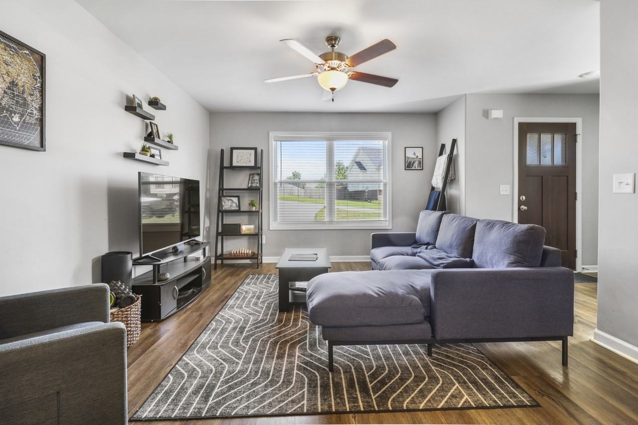 1380 Todd Phillips Ct #1 - Photo 4 of 20