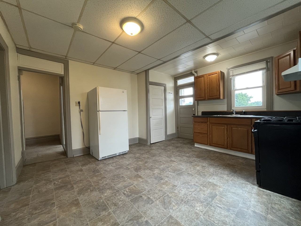 2801 Canby St #2 - Photo 3 of 22