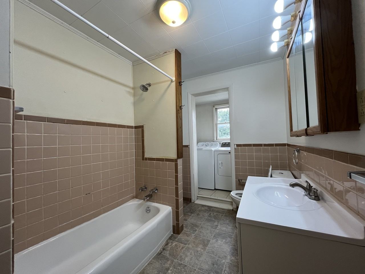 2801 Canby St #2 - Photo 5 of 22