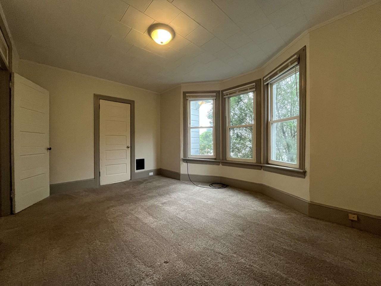 2801 Canby St #2 - Photo 7 of 22