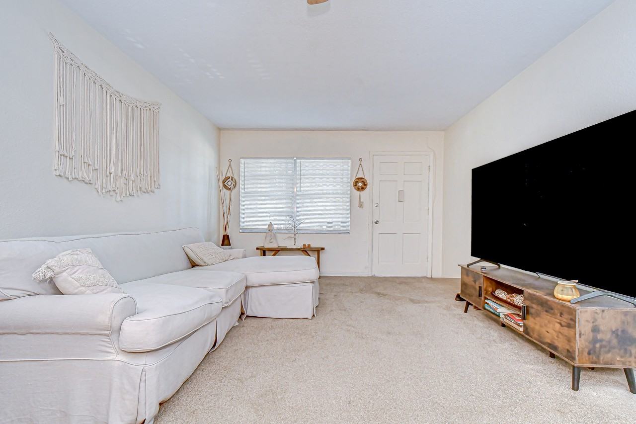 5150 10th Ave N #211 - Photo 5 of 19