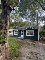 featured image of 831 Se 33rd St #1