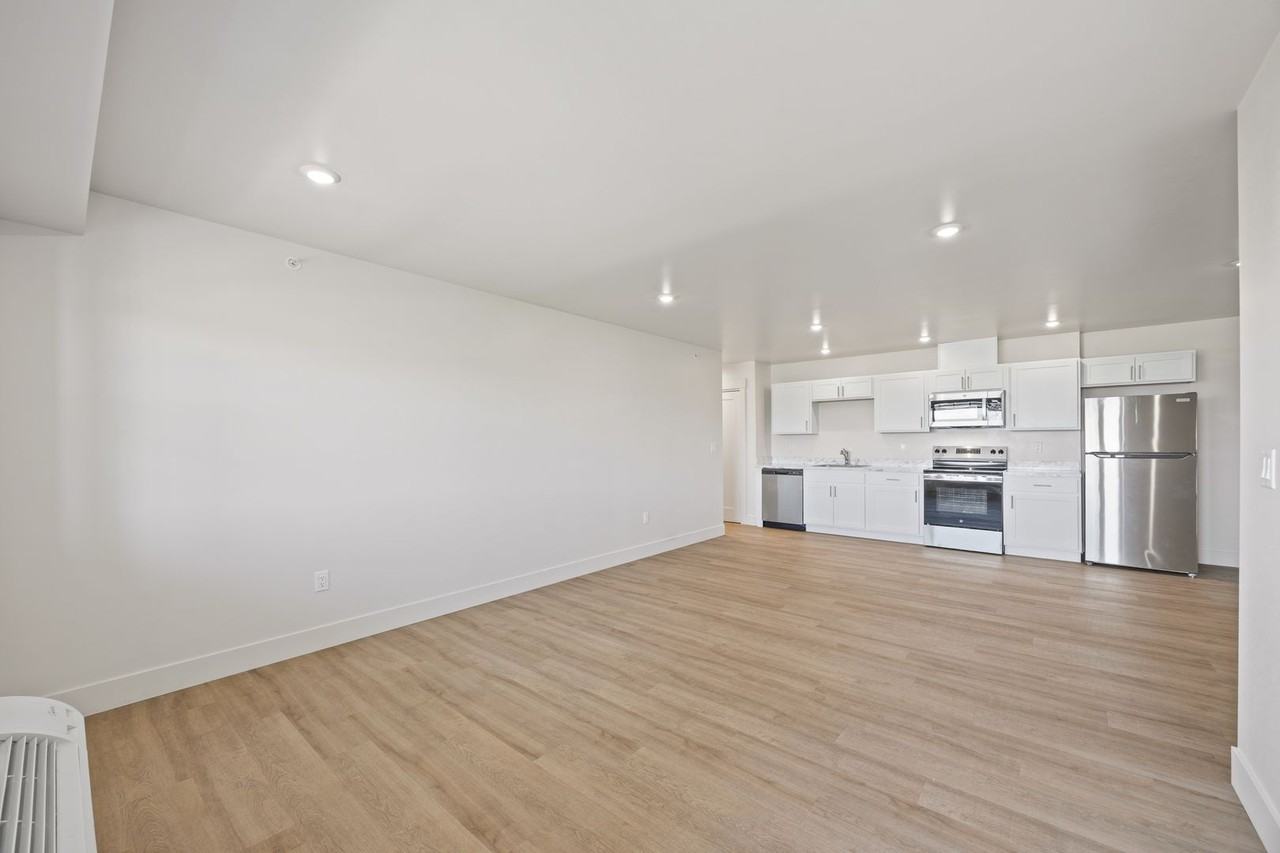 Altus Apartment Homes - Photo 3 of 25