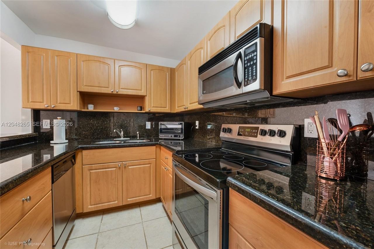 9301 Southwest 92nd Avenue #A304 - Photo 2 of 9