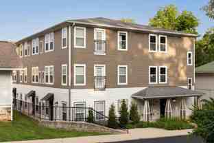 609 S Henderson - Photo 1 of 1