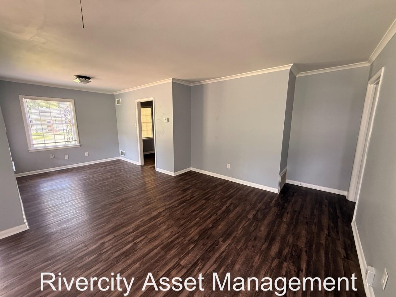 3692 Huntingdon Ln #1 - Photo 3 of 11