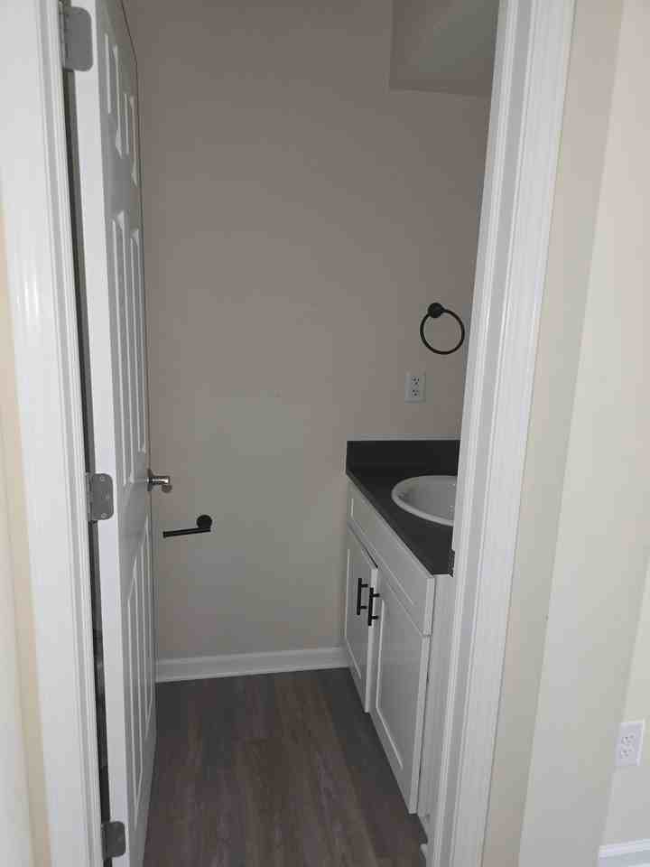 214 Laverne Dr #A - Photo 5 of 8