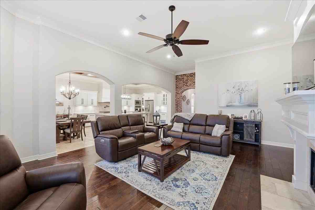 302 Spring Brook Ct #1 - Photo 5 of 27