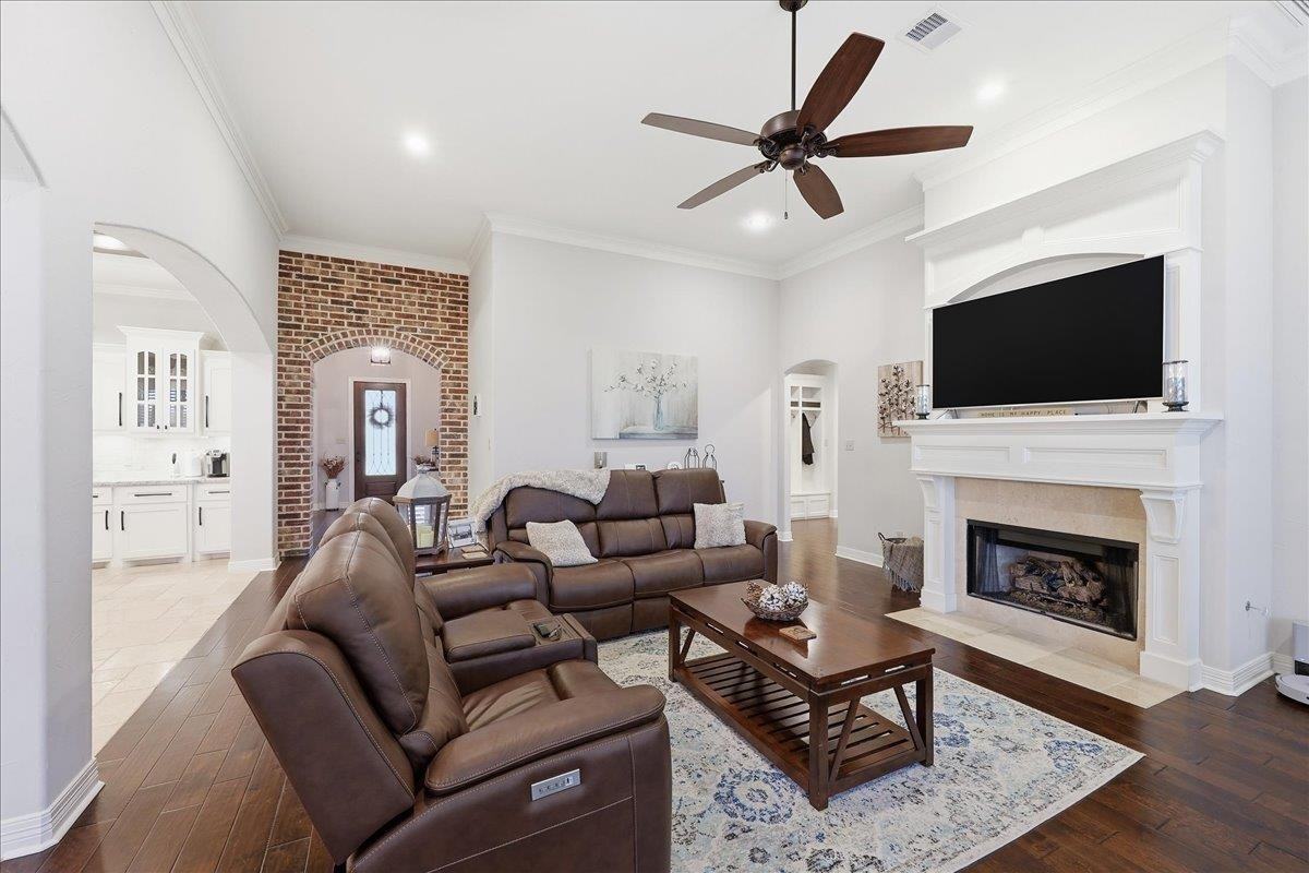 302 Spring Brook Ct #1 - Photo 6 of 27