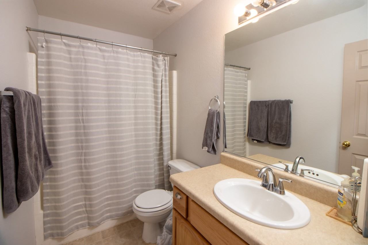 3913 Pearl Ct #1 - Photo 5 of 20