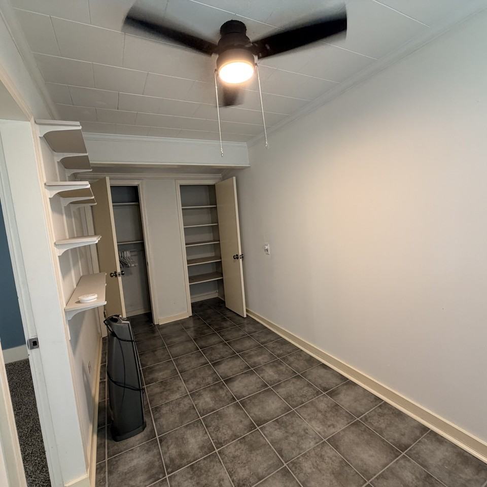 430 N Orange Ave #1 - Photo 4 of 18