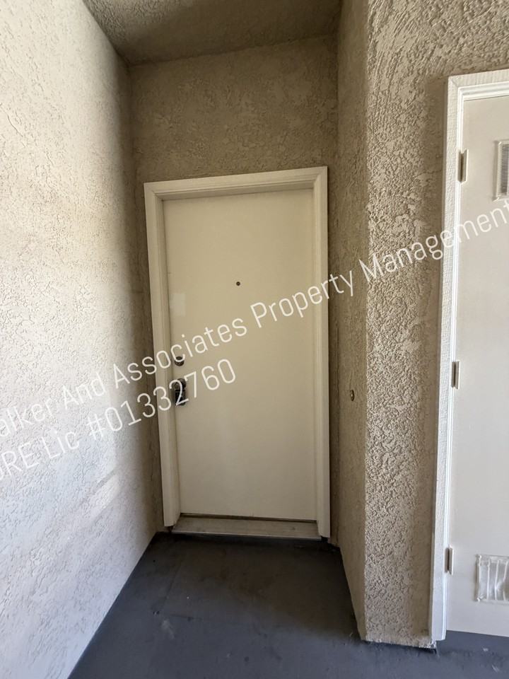 122 Goodwin Rd #1 - Photo 3 of 14