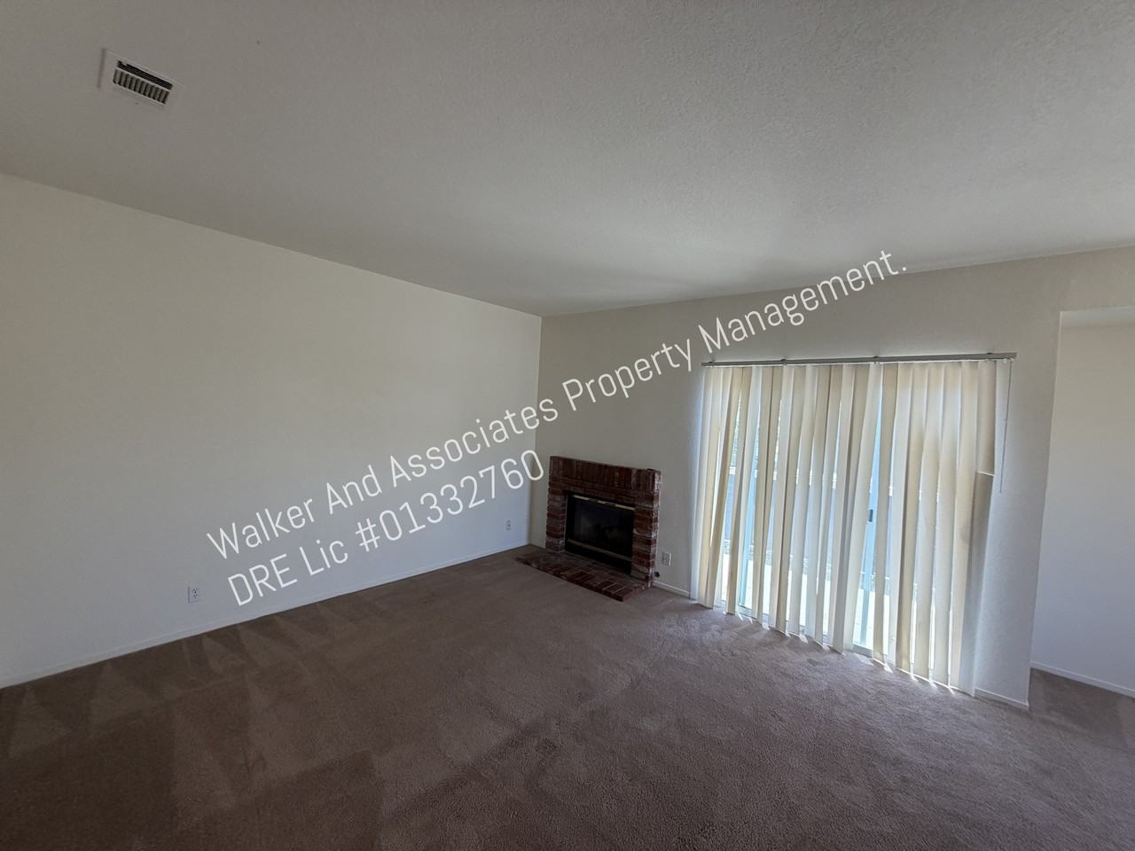 122 Goodwin Rd #1 - Photo 4 of 14