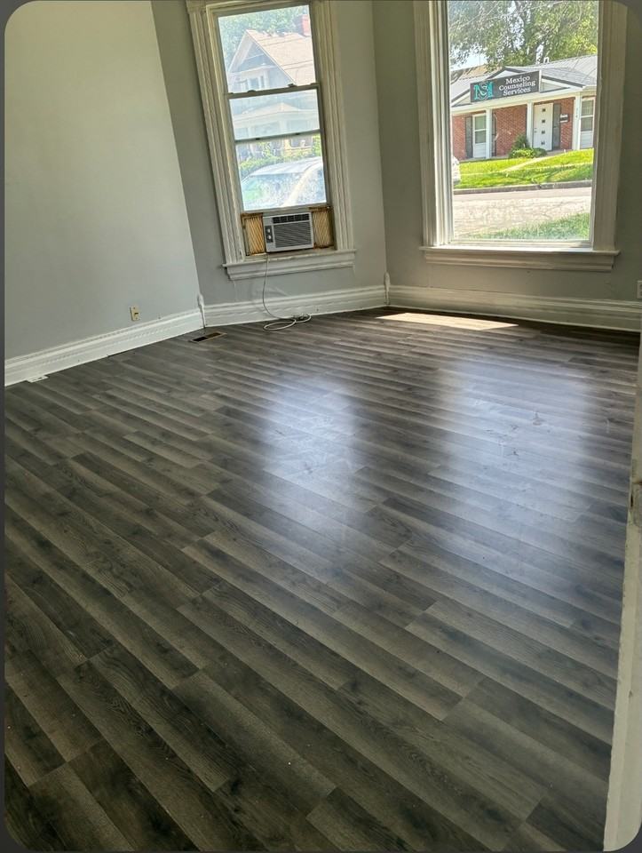 307 E Promenade St #1 - Photo 2 of 6