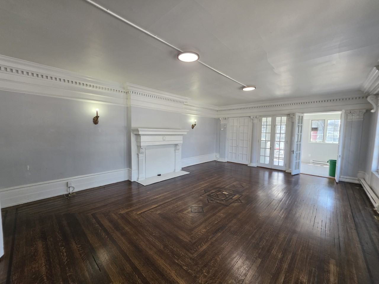 1451 W Turner St #1 - Photo 2 of 29