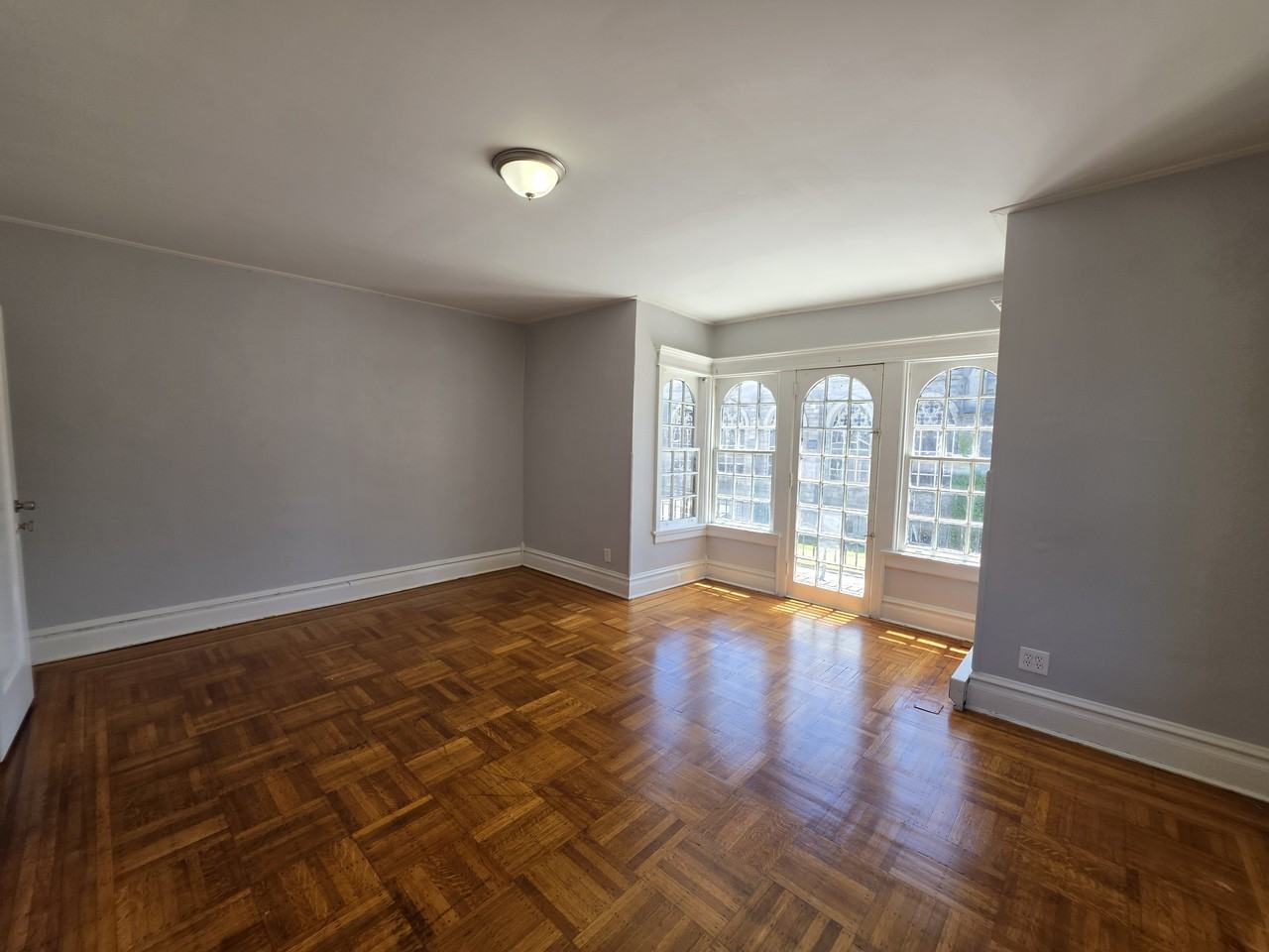 1451 W Turner St #1 - Photo 5 of 29