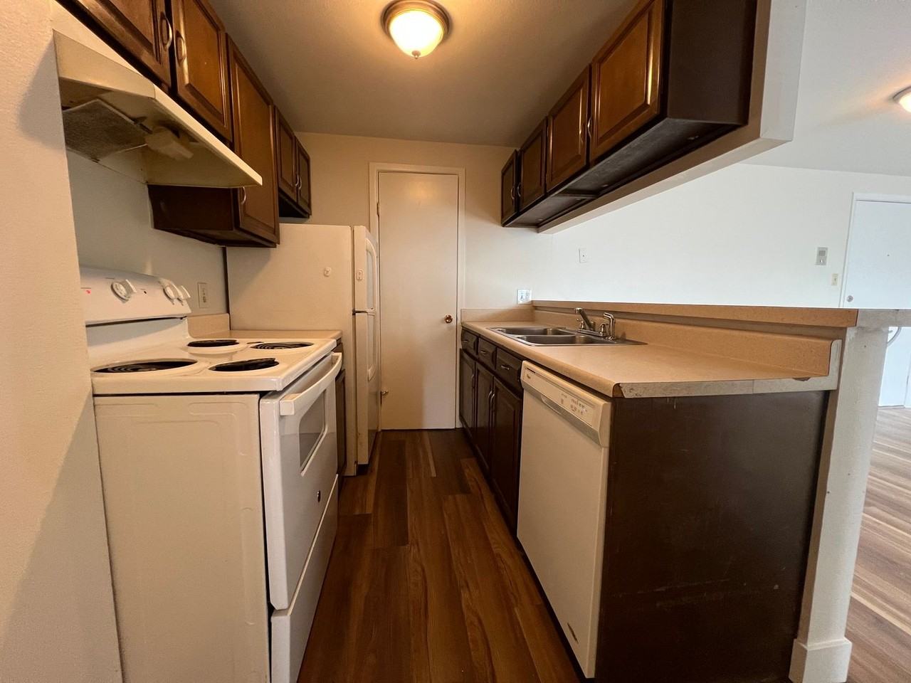 Robertson1001 (KC-JF-NB) - Photo 2 of 13