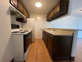 Robertson1001 (KC-BG) - Photo 1 of 1