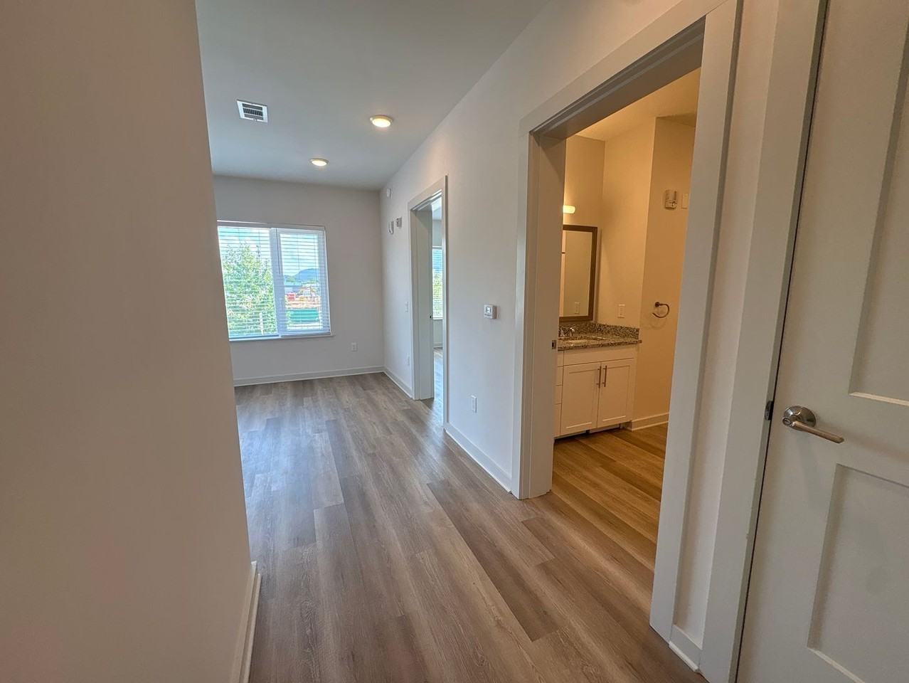 Flats at Southside Gardens - Photo 7 of 18