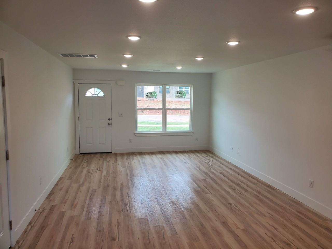 1202 Nedra Drive - Photo 4 of 11
