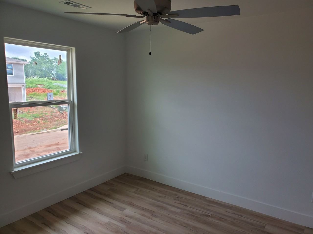 1202 Nedra Drive - Photo 7 of 11