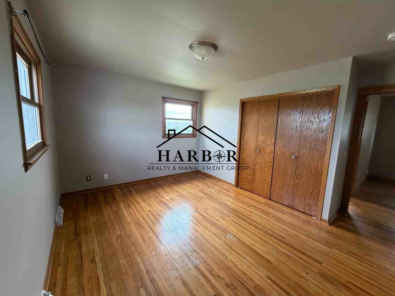 504 16th St Ne - Photo 6 of 12