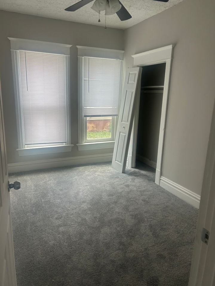 1413 N 5th St - Photo 5 of 12