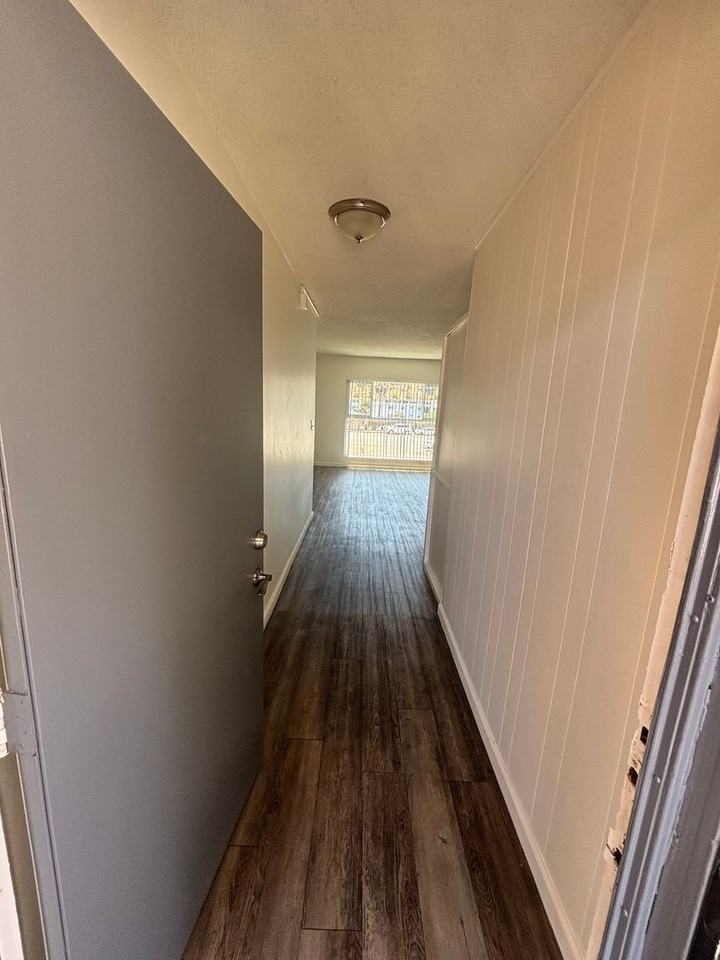University Terrace Apartments - Photo 3 of 29