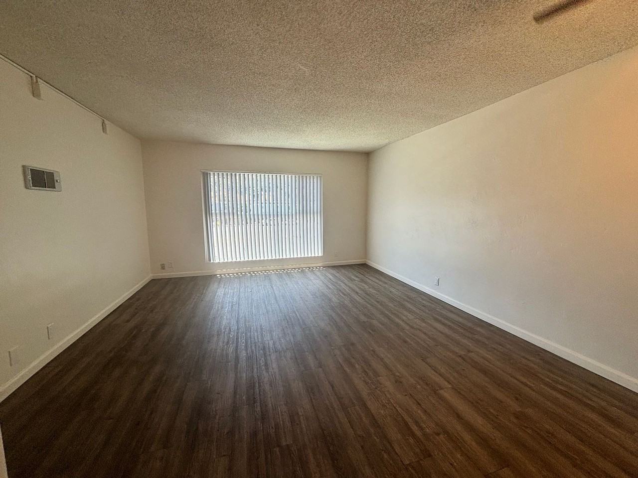 University Terrace Apartments - Photo 7 of 29