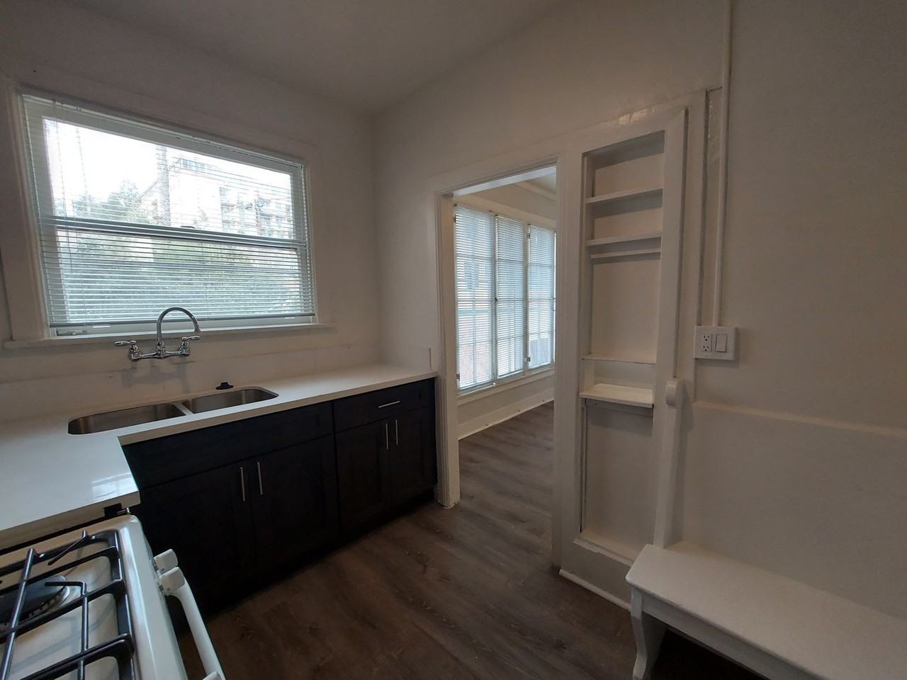 1800 North La Brea Ave - Photo 2 of 14