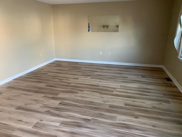 99 Lee Ann Ct - Photo 2 of 17