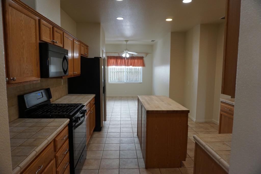 3526 San Francisco St - Photo 4 of 23