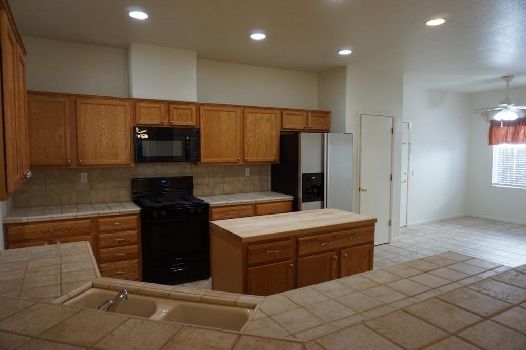 3526 San Francisco St - Photo 7 of 23
