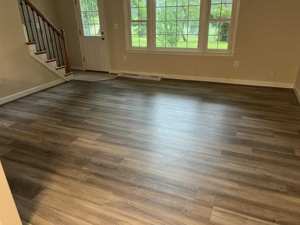 7723 Marthas Ln - Photo 3 of 22